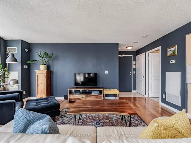 Additional image 13 of 18 Yonge St Unit 2211