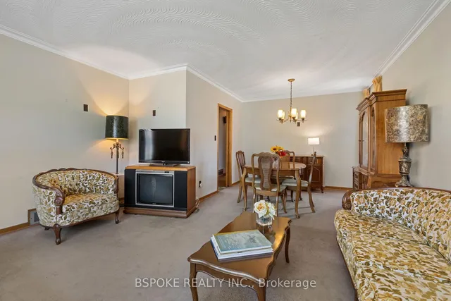 Additional image 8 of 54 Warner Ave