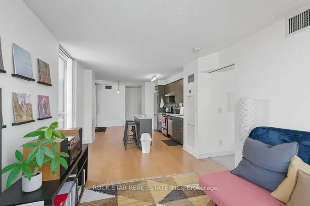 Additional image 13 of 320 Richmond St Unit LPH13