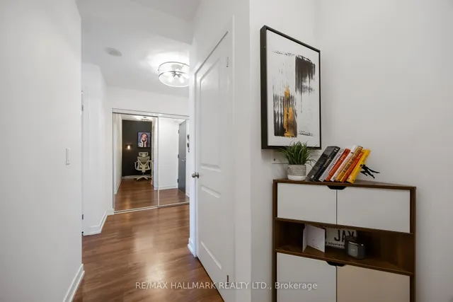 Additional image 6 of 105 George St Unit 902