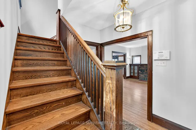 Additional image 28 of 10 King Street Cres