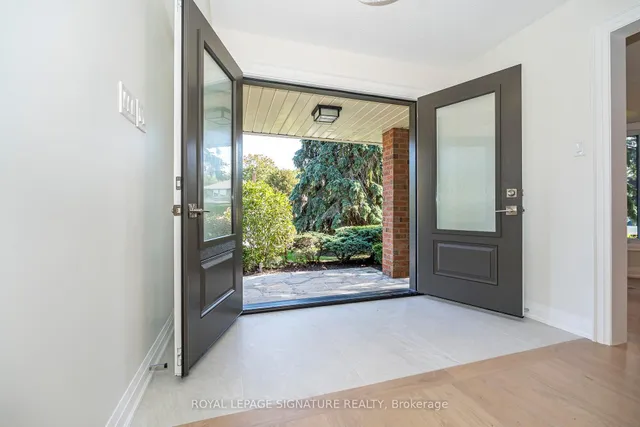 Additional image 3 of 11 Royal Rouge Tr