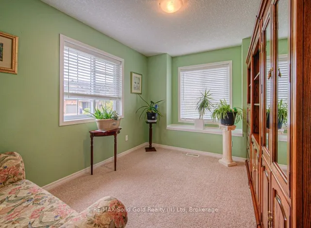 Additional image 5 of 970 Zeller Cres