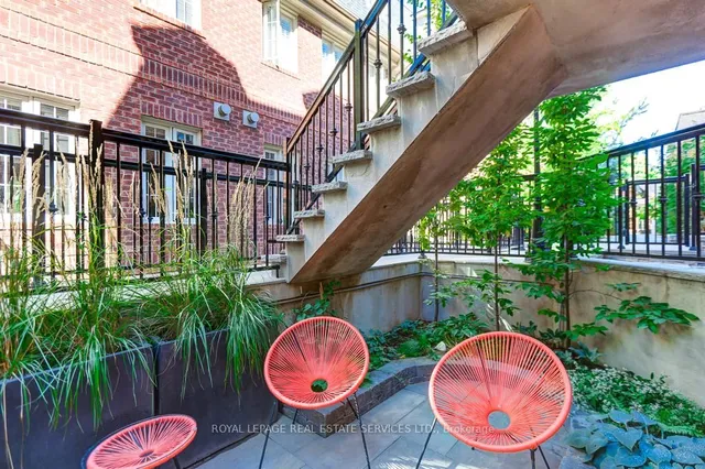 Additional image 43 of 13 Archgate Lane