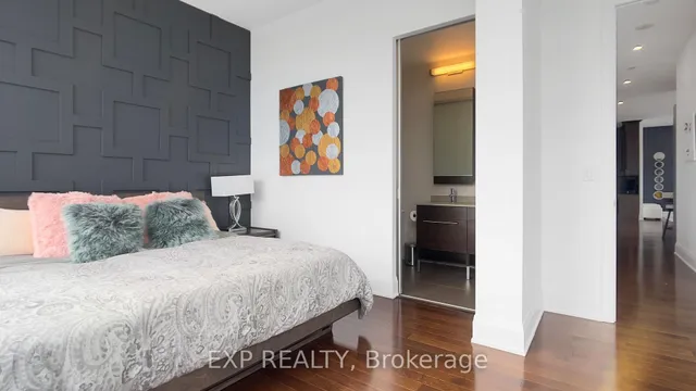 Additional image 28 of 500 Sherbourne St Unit 3401