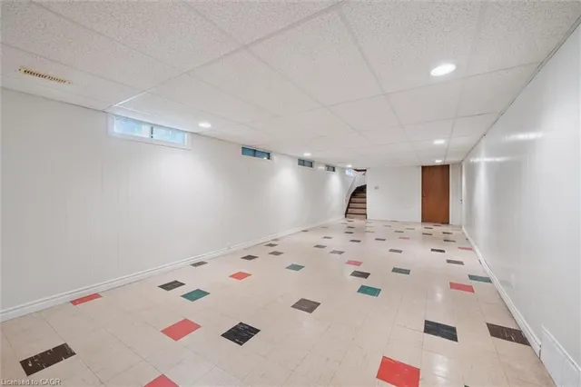 Additional image 24 of 34 Graystone Ave