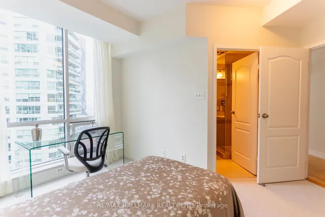 Additional image 32 of 10 Queens Quay Unit Ph9
