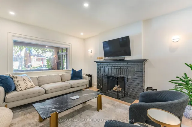 Additional image 9 of 109 Douglas Ave