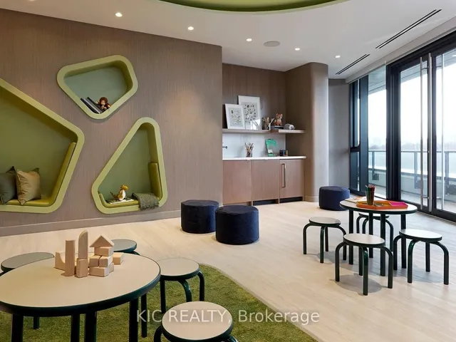 Additional image 39 of 585 Bloor St Unit 3923