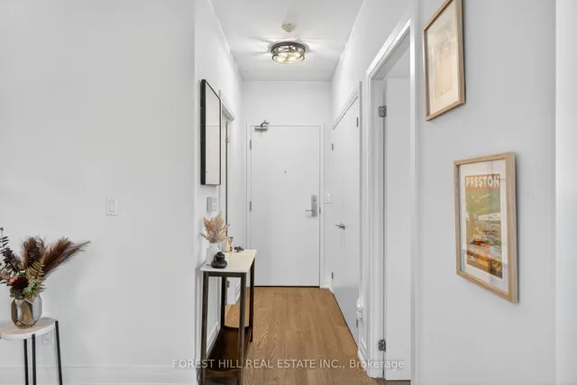 Additional image 20 of 55 East Liberty St Unit 604