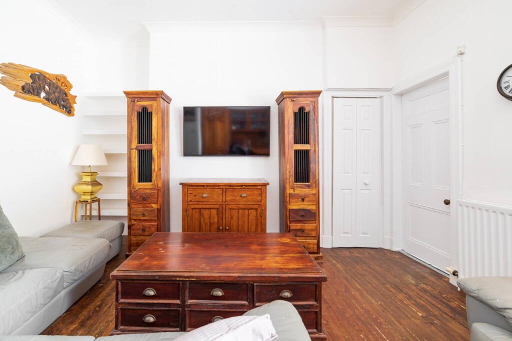 Additional image 4 of 250 Victoria Road, Aberdeen, AB11 9NU