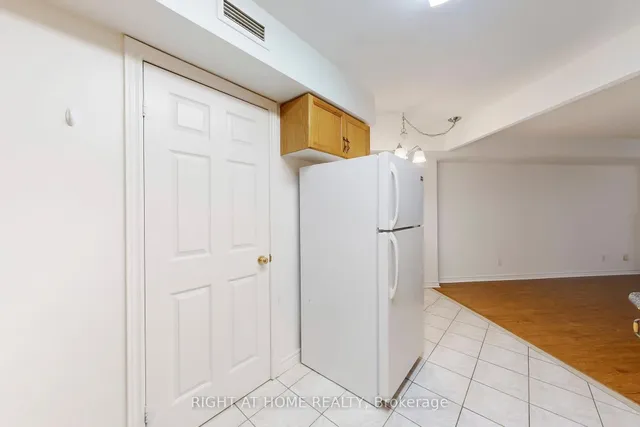 Additional image 23 of 211 Randolph Rd Unit 310