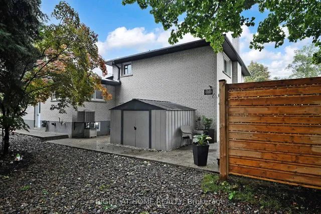 Primary image of 11 Tefley Rd