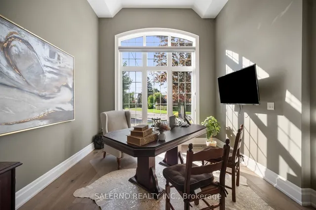 Additional image 9 of 11 Compton Cres