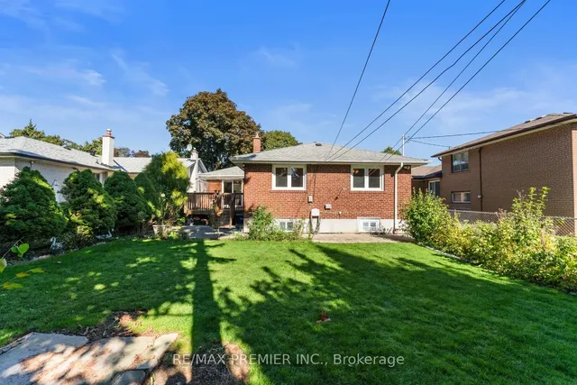 Additional image 41 of 219 La Rose Ave