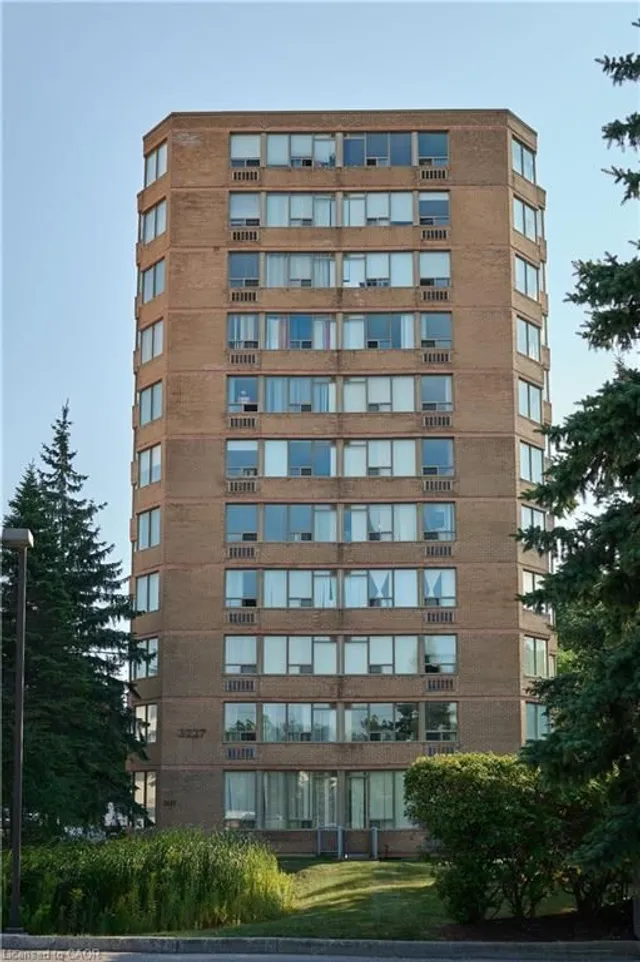 Additional image 2 of 3227 King St Unit 909