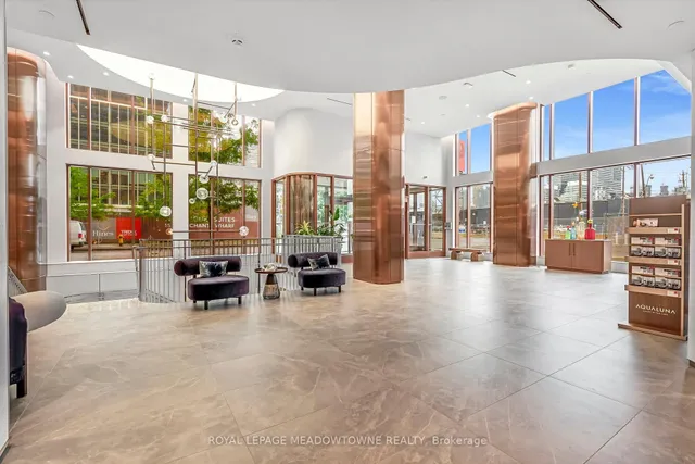 Additional image 49 of 155 Merchants' Wharf Unit 826