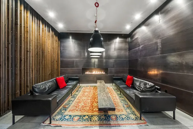 5 St Joseph St Unit 4704