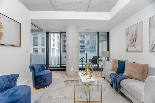 Additional image 20 of 111 Bathurst St Unit 716