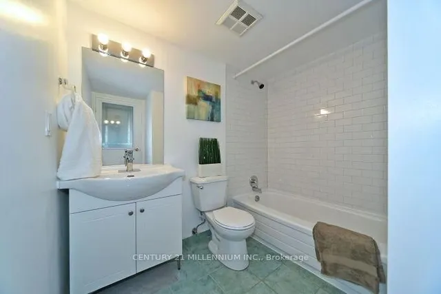 Additional image 36 of 3077 Weston Rd Unit 304