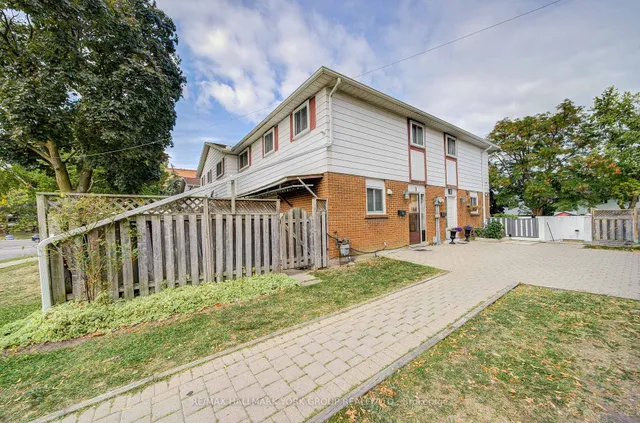 9 Bur Oak Way
