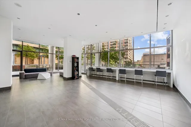 Additional image 30 of 150 East Liberty St Unit 1113