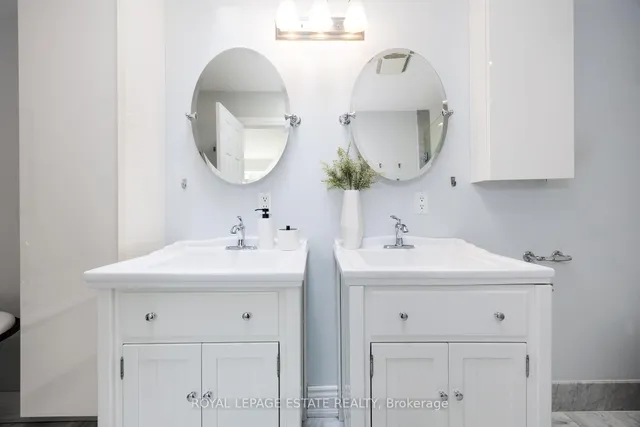 Additional image 24 of 32 Manderley Dr