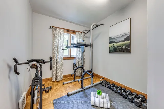 Additional image 15 of 370 Coxwell Ave