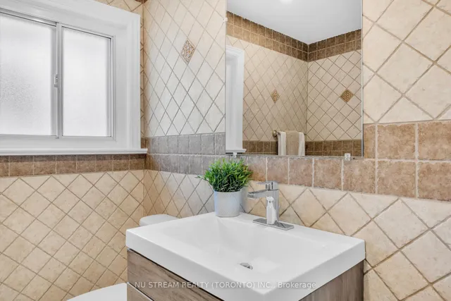 Additional image 22 of 35 Shrewsbury Sq