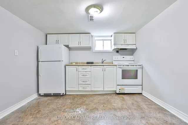 Additional image 20 of 38 Claver Ave