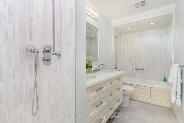 Additional image 14 of 300 Bloor St Unit 2107