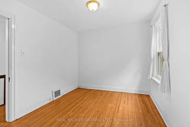 Additional image 18 of 47 Mortimer Ave