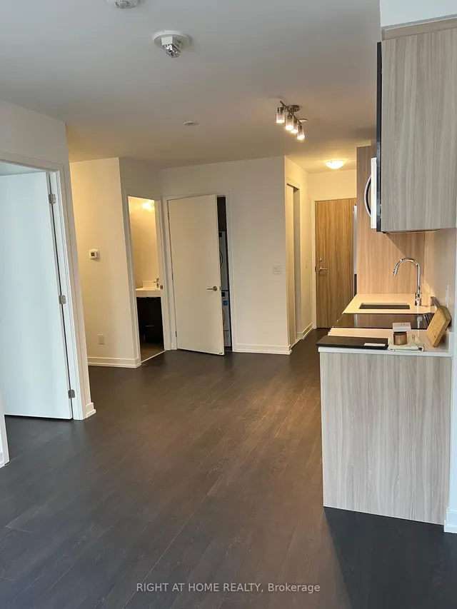 Additional image 23 of 11 Maryport Ave Unit 218