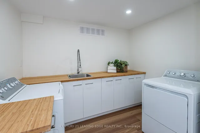 Additional image 24 of 14 Amberjack Blvd