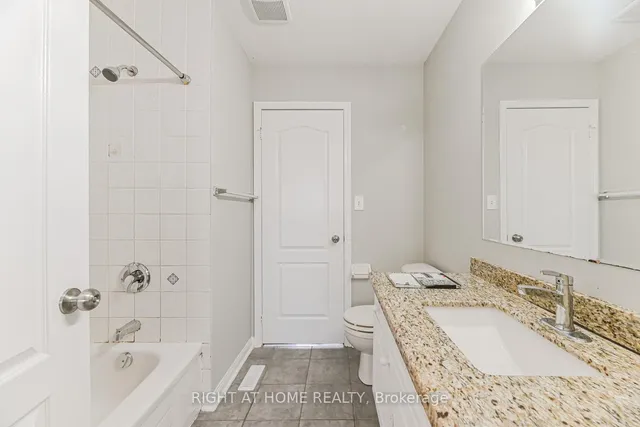 Additional image 30 of 21 Hoptree Ave