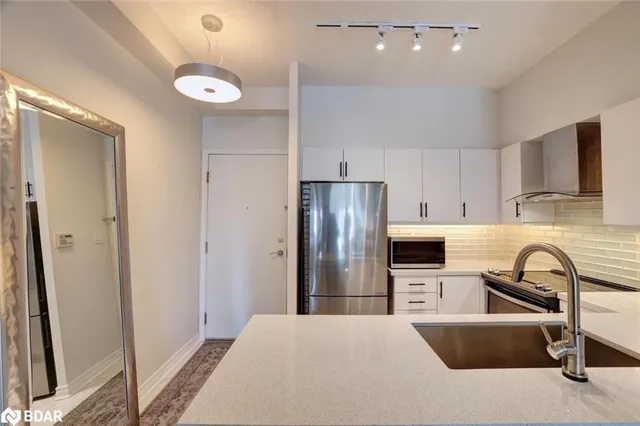 Additional image 6 of 600 Queens Quay Unit 633