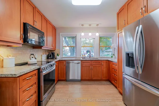 Additional image 10 of 9 Palace Arch Dr