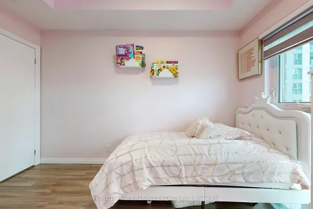 Additional image 24 of 2152 Lawrence Ave Unit 210