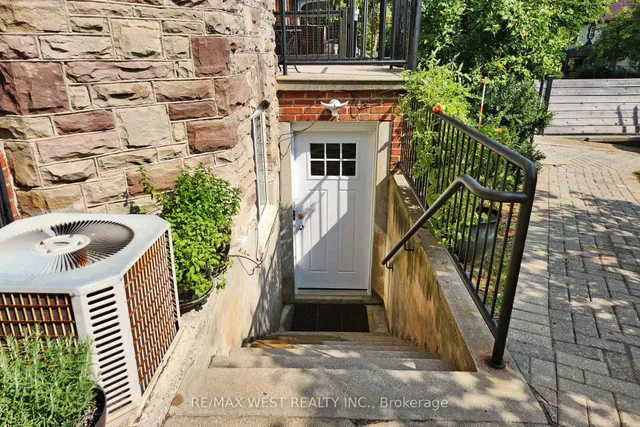 Additional image 31 of 52 Heydon Park Rd