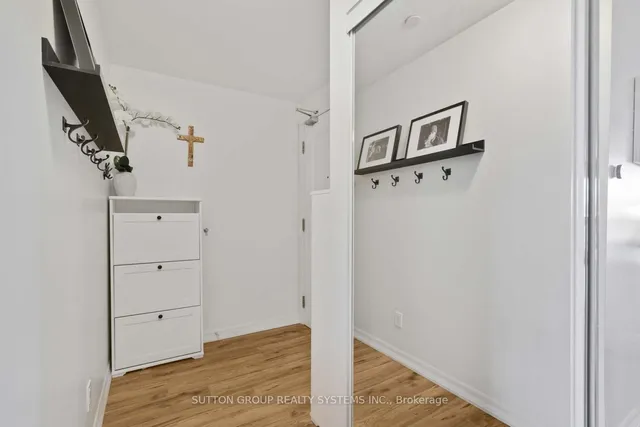 Additional image 5 of 3563 Lake Shore Blvd Unit 212