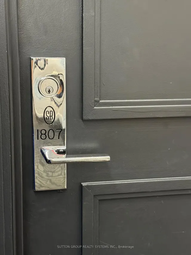 Additional image 3 of 88 Park Lawn Rd Unit 1807