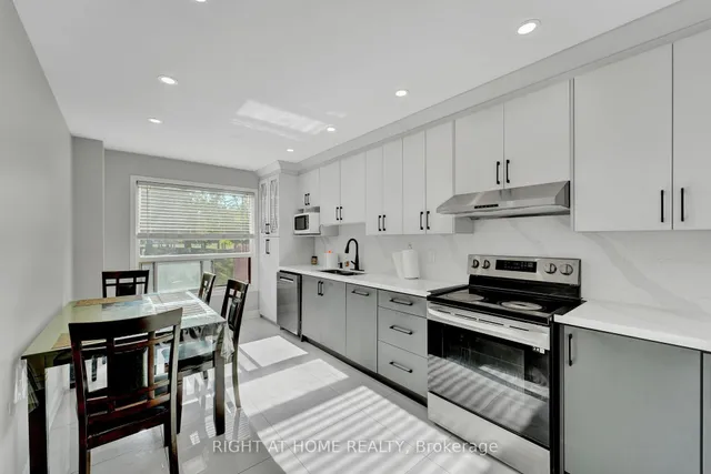 Additional image 12 of 105 Hupfield Tr