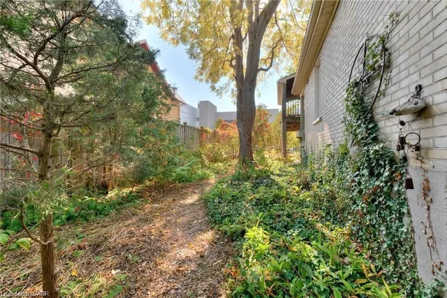 Additional image 32 of 44 Ellen St