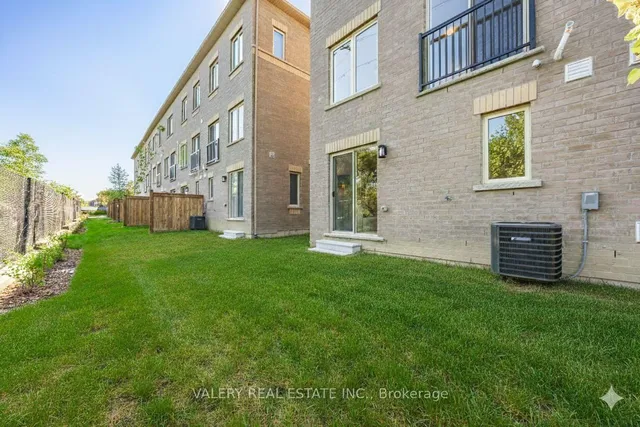 Additional image 26 of 105 Pidgeon St