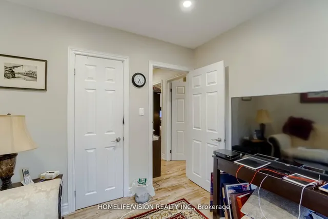 Additional image 28 of 44 Armitage Dr