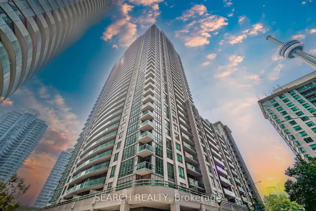 19 Grand Trunk Cres Unit 201