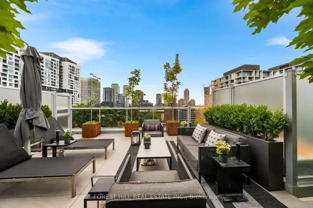 Additional image 41 of 62 Niagara St Unit 519