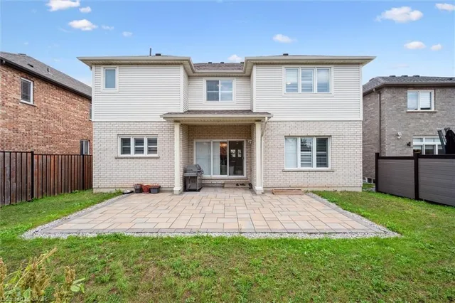 Additional image 36 of 77 Eaglecrest St