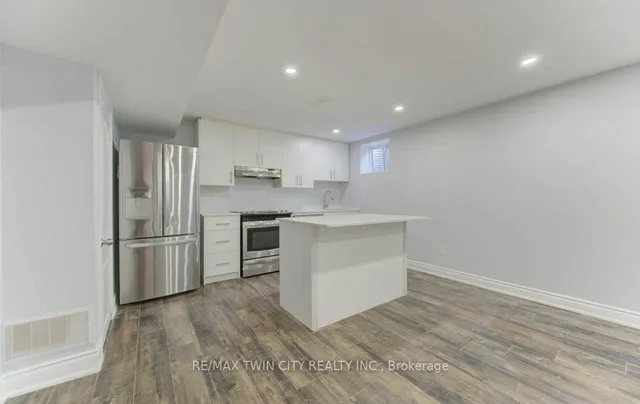 Additional image 35 of 231 Grovehill Cres