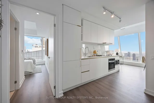 Additional image 7 of 8 Wellesley St Unit LPH05